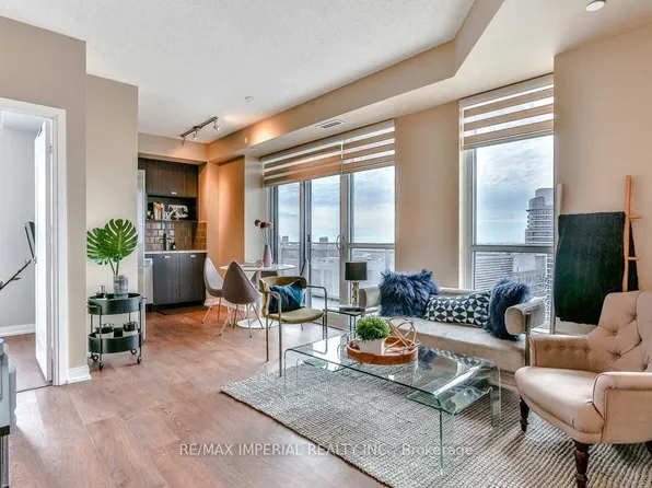 255 Village Green Sq, Toronto, ON