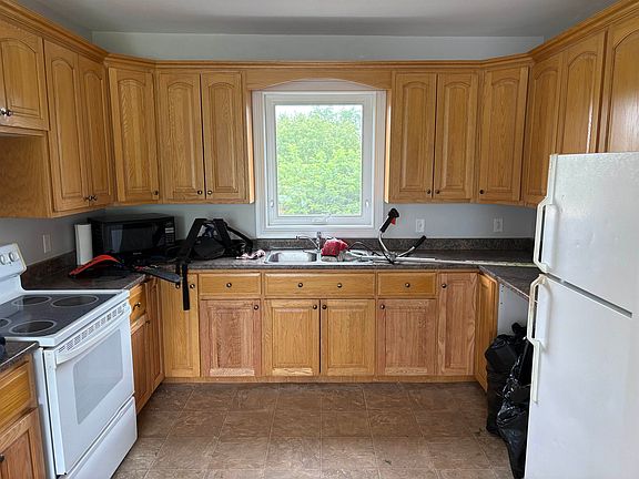 3rd image of 34 Timber Ln