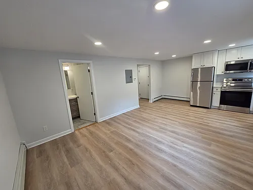 499 Beacon St Photo 1