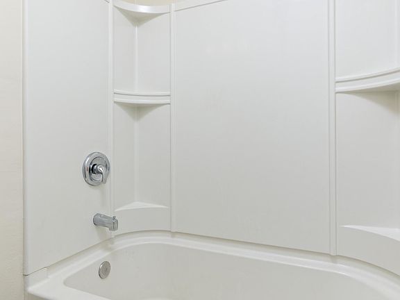 4th image of 125 Hermosa Ave