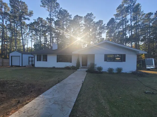 2666 Niagara Carthage Rd, Carthage, NC 28327