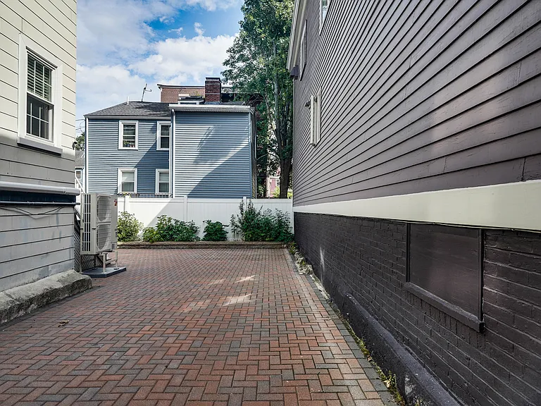 16 Forrester St — Photo 38