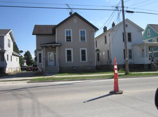 635 Ceape Ave, Oshkosh, WI 54901