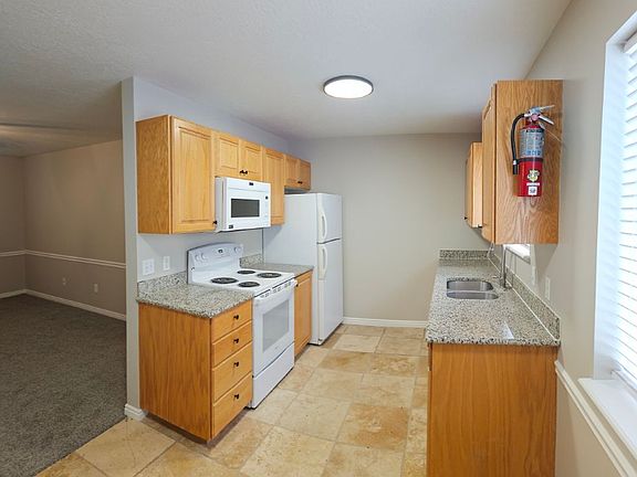 5th image of 264 N 3 E APT 605
