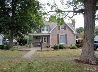 210 E Conover Ave, Eureka, IL