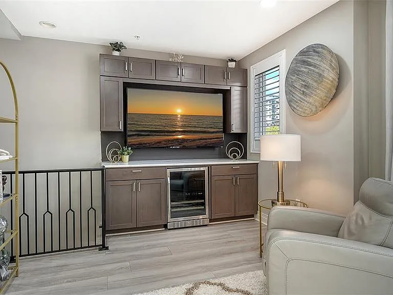 235 Cocoanut Ave #106B — Photo 7