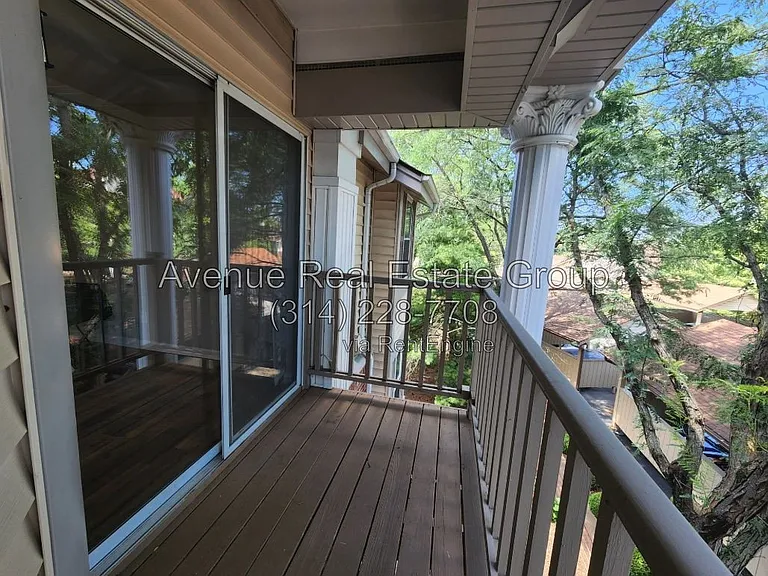 708 Ridgeside Dr — Photo 15