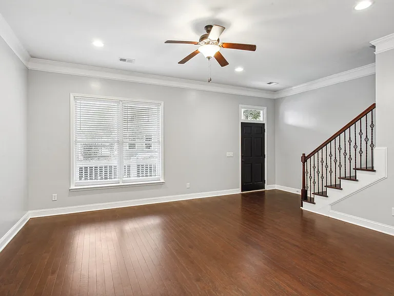 1701 Lincoln St — Photo 4
