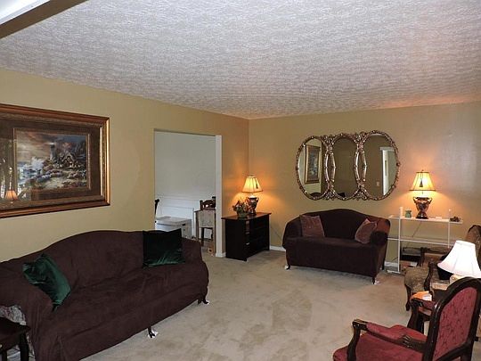 5th image of 2239 Yellow Pine Ave