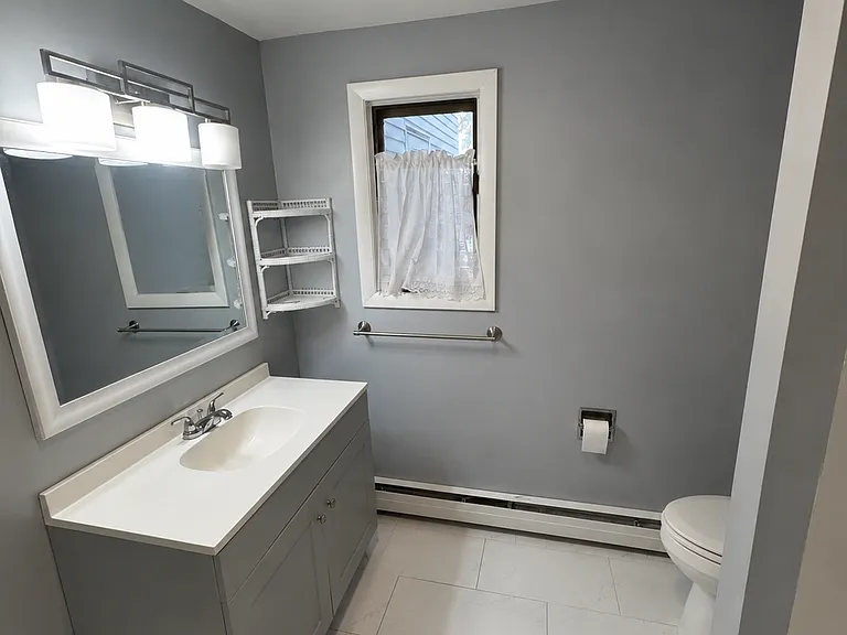317 S Main St #5 — Photo 8
