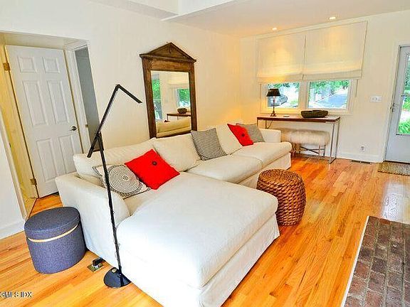 4th image of 3 Park Ave