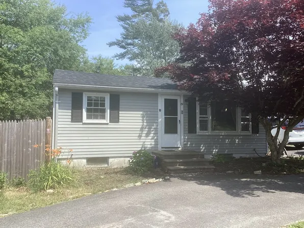 89 Plymouth Ave, Wareham, MA 02571