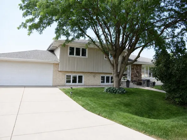 10501 S 81st Ave, Palos Hills, IL 60465