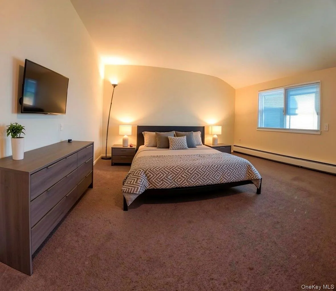 2 bed, 1.0 bath, 800 sqft, $2,600 — Photo 3
