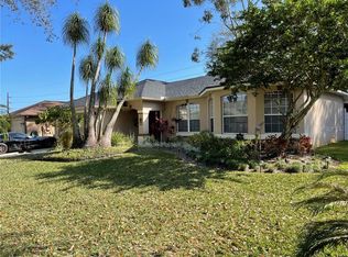 879 Lake Jackson Cir, Apopka, FL 32703