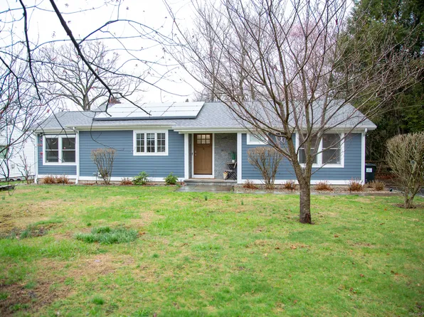 5 Shannon Ridge, Danbury, CT 06810