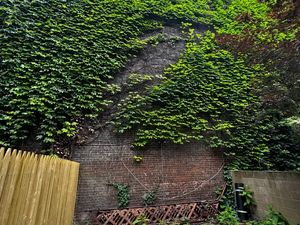 269 Alexander Avenue image 13 of 39