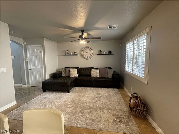 4th image of 9144 McGinnis Ave