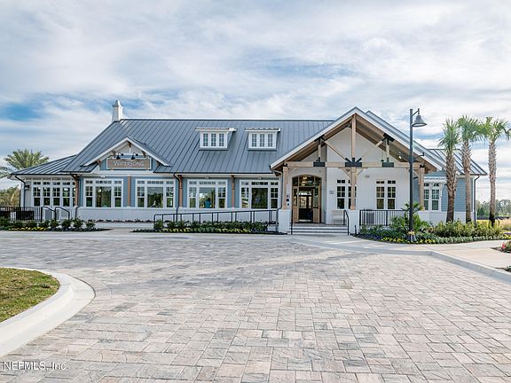 5th image of 349 JUNIPER HILLS Drive