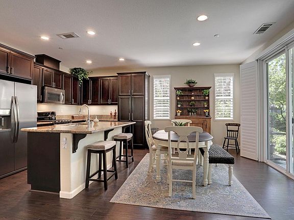 5th image of 1180 Landmark Cir