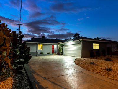 6907 Teesdale Ave, North Hollywood, CA, 91605