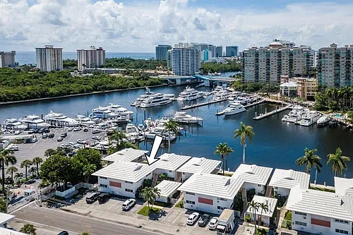 2760 Yacht Club Blvd #10C Photo 1