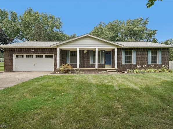 5818 Iva Dr, Akron, OH 44319