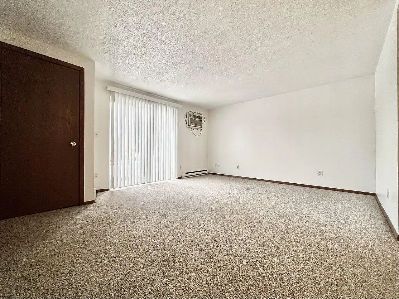 2 bed, $1,150 — Photo 2