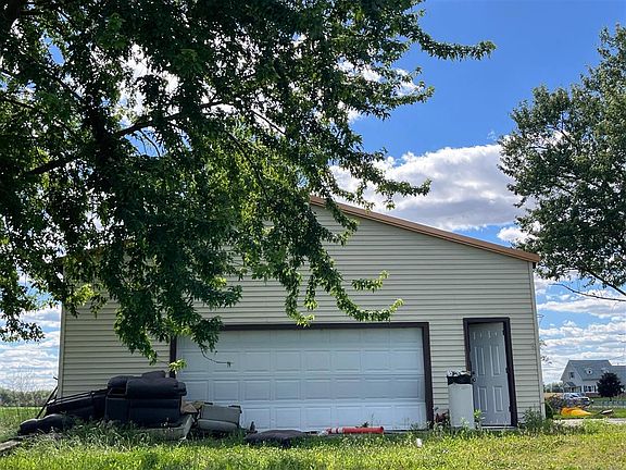 2nd image of 27557 Forrider Rd