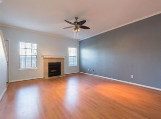 9850 Pagewood Ln APT 106, Houston, TX 77042