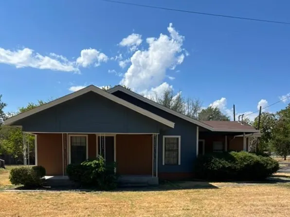 2001 Mangum St, Commerce, TX