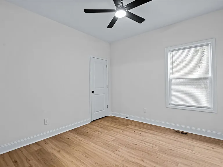 1318 House St — Photo 8