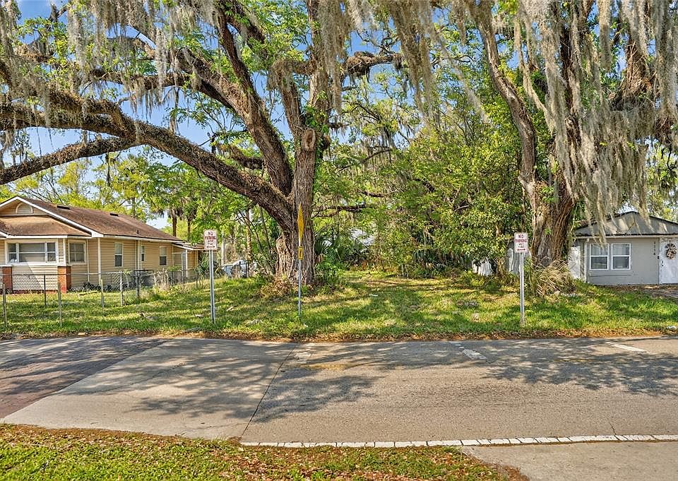 1st image of 1116 W 8TH STREET LOT 8