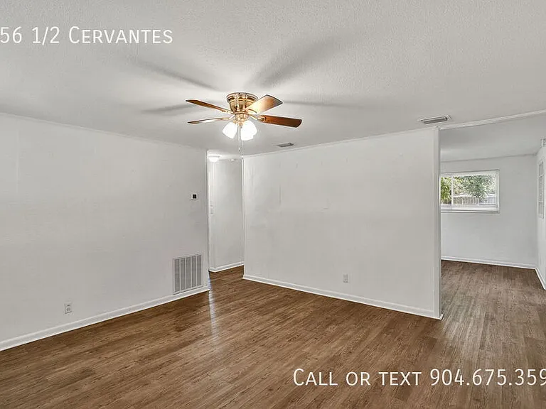 256 1/2 Cervantes Ave — Photo 7