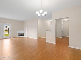 2601 Bradford Commons Dr UNIT 101, Louisville, KY 40299