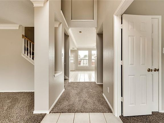 3rd image of 717 Waterwood Ln