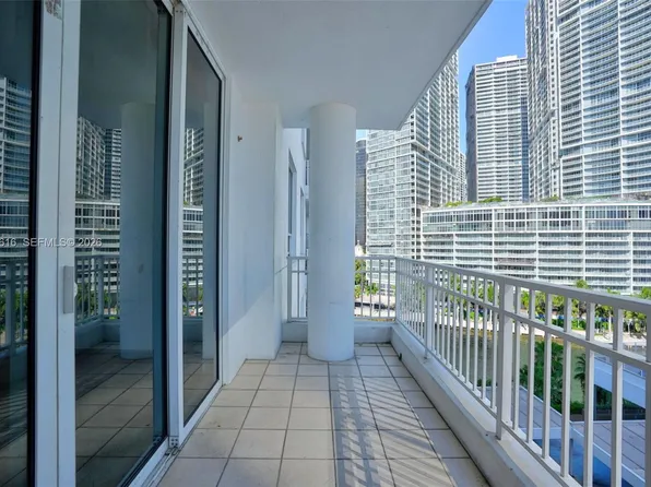801 Brickell Key Blvd APT 906, Miami, FL 33131