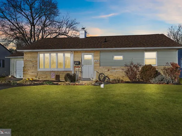 673 Trenton Rd, Fairless Hills, PA 19030