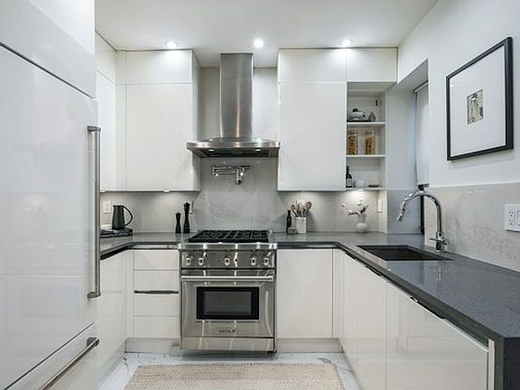 2nd image of 56 E 87th St APT 4D