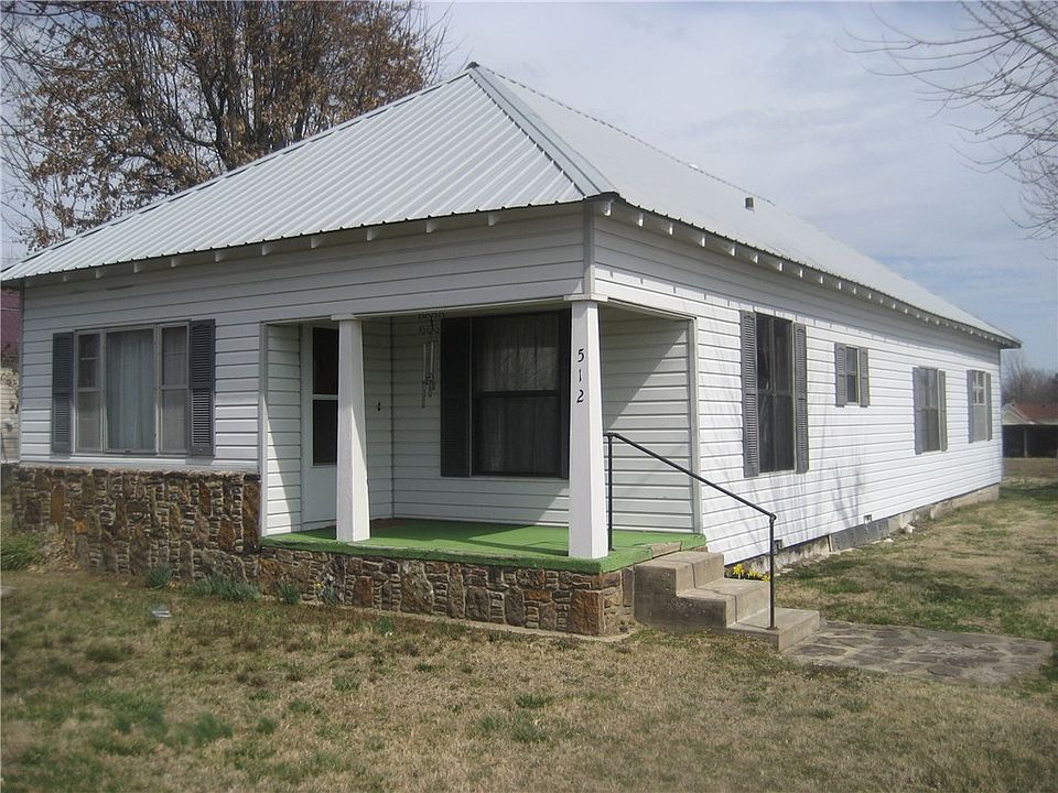 1st image of 512 S West Ave