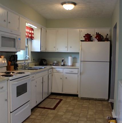 3rd image of 1017 Highland Ave