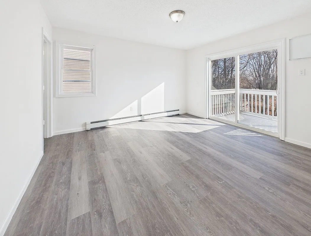 2 bed, 1.5 bath, 1102 sqft, $2,500 — Photo 1