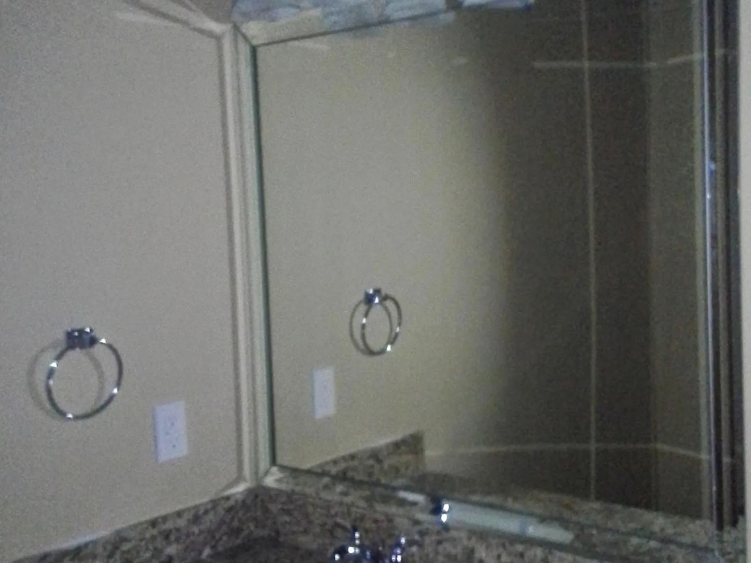 3 bed, 1874 sqft, $1,900 — Photo 4