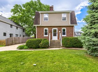 15 W Ann St, Lombard, IL 60148