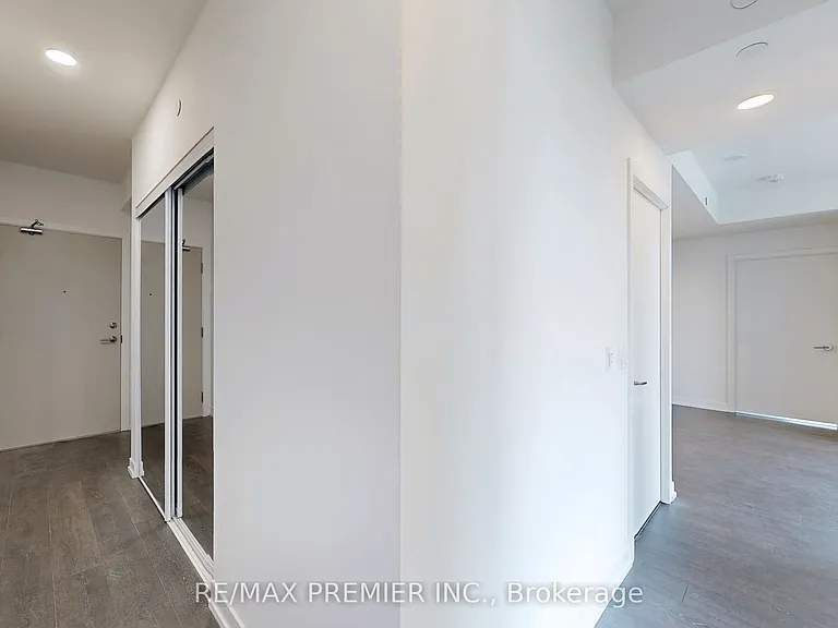 2020 Bathurst St #1116 — Photo 6