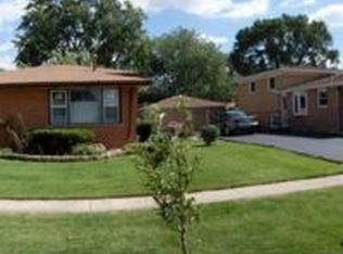 7717 Normandy Ave, Burbank, IL 60459