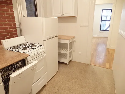 Rented by John O'Kelly Real Estate | media 8