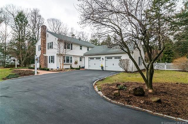 FRONT FEATURING GORGEOUS PE...