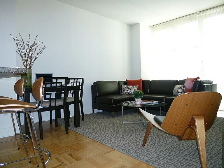 1510 Lexington Ave #17B — Photo 4