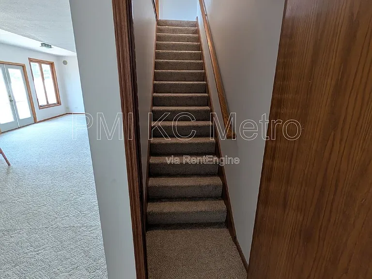 3905 SW 14th St — Photo 50